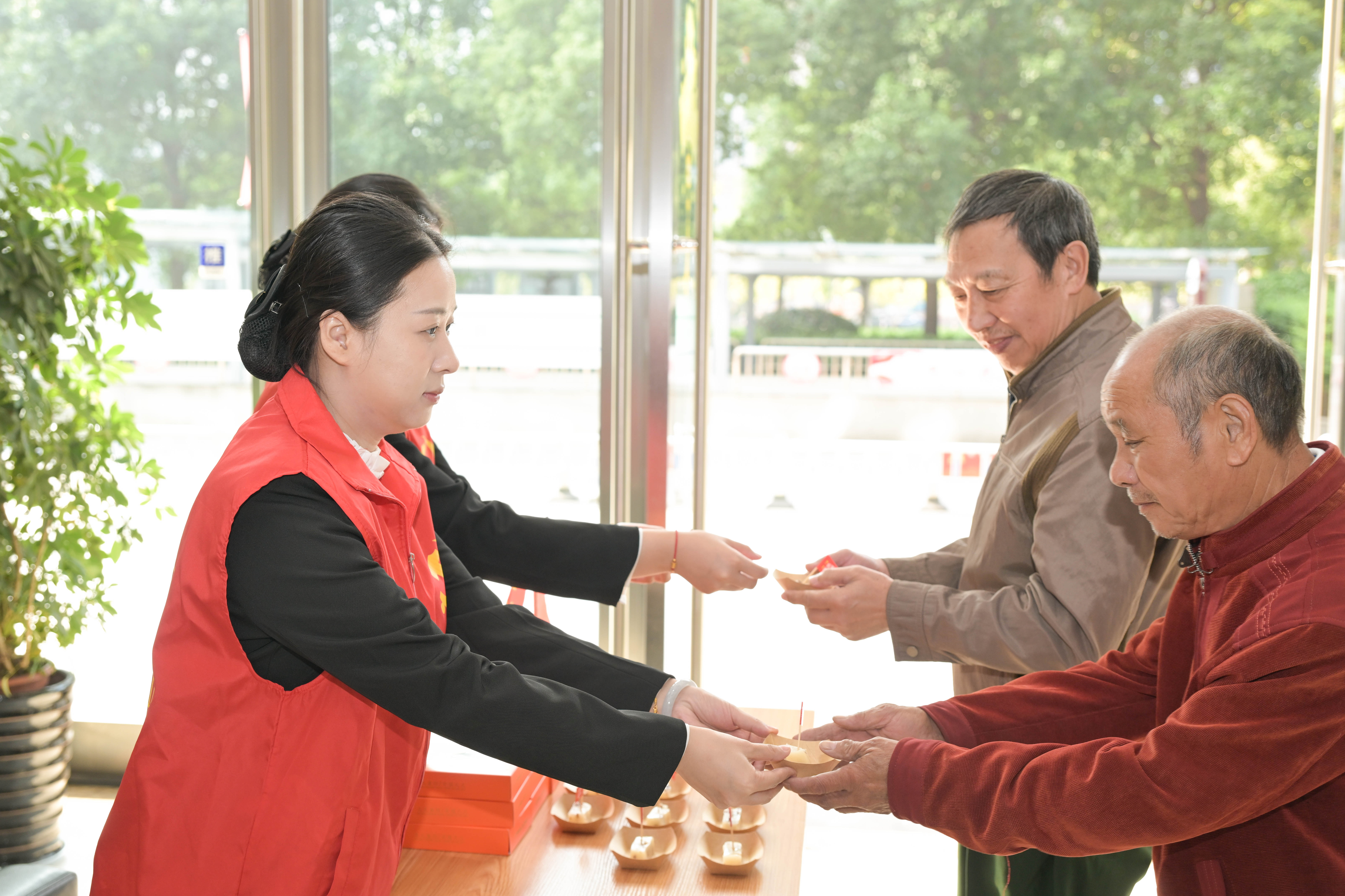 重陽節(jié)，敬老愛老關愛升級